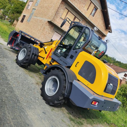 WhatsApp Image 2025-09-04 at 09.27.07 (1)